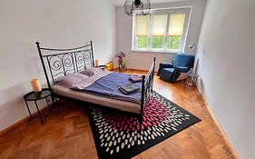 Jasne mieszkanie z balkonem w centrum